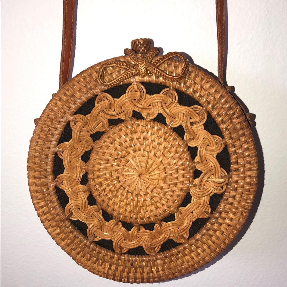 Fun Rattan Round Women’s Crossbody Purse with Leather Strap Cotton Lining